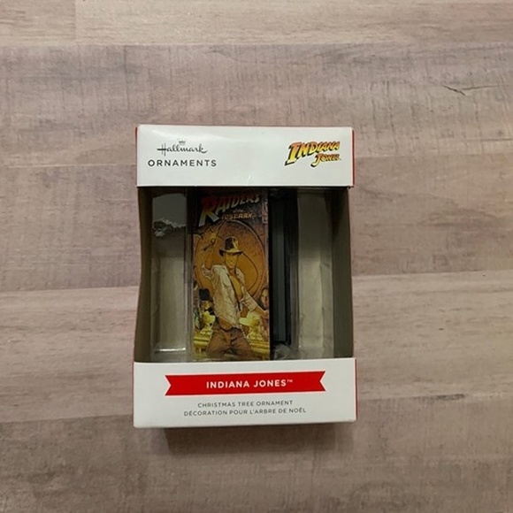 Hallmark Indiana Jones Movie Retro Video Cassette Case Plastic Ornament - Picture 2 of 3